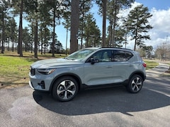 2026 Volvo XC40 B5 Plus AWD SUV