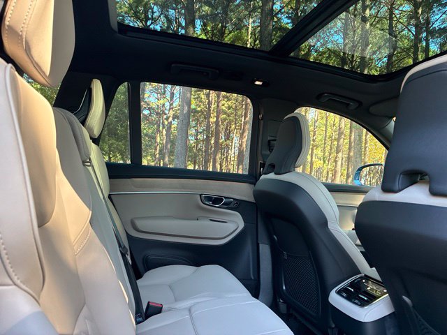 2026 Volvo XC90 Plus - Photo 24