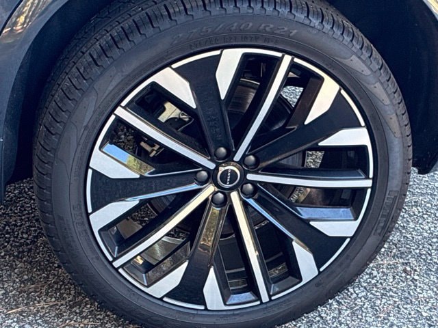 2026 Volvo XC90 Plus - Photo 12
