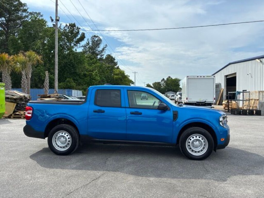 Used 2025 Ford Maverick XL Truck SuperCrew