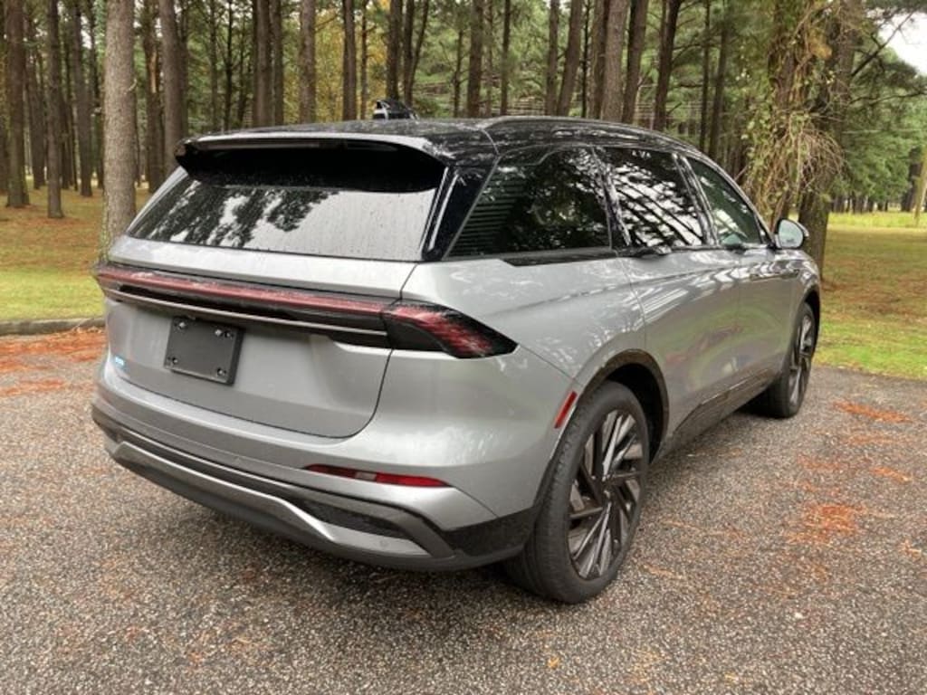 Used 2025 Lincoln Nautilus Reserve SUV