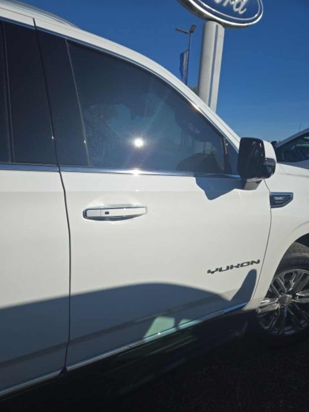 Used 2023 GMC Yukon SLT SUV