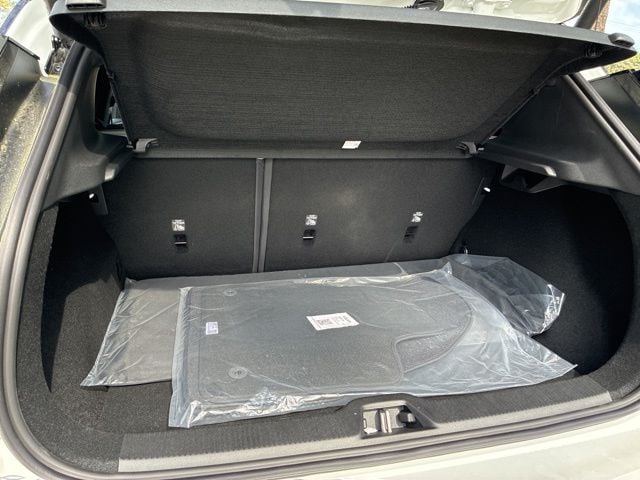 2026 Volvo EX30 Plus - Photo 19