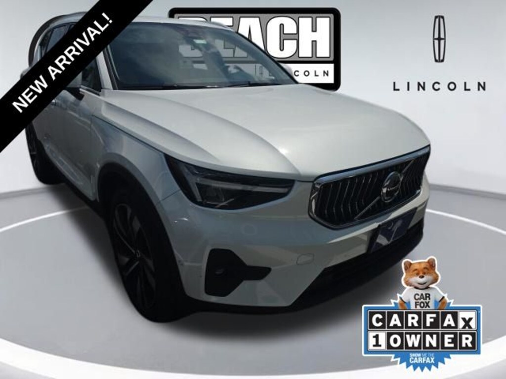 Used 2023 Volvo XC40 B5 AWD Plus Bright SUV