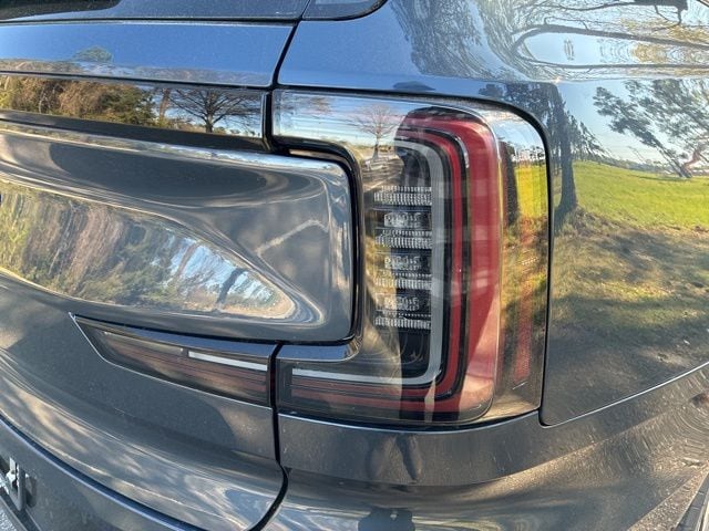 2025 Volvo EX90 Ultra - Photo 15
