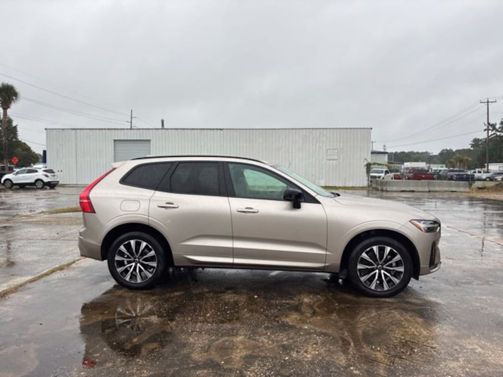 Used 2024 Volvo XC60 B5 Core Dark SUV