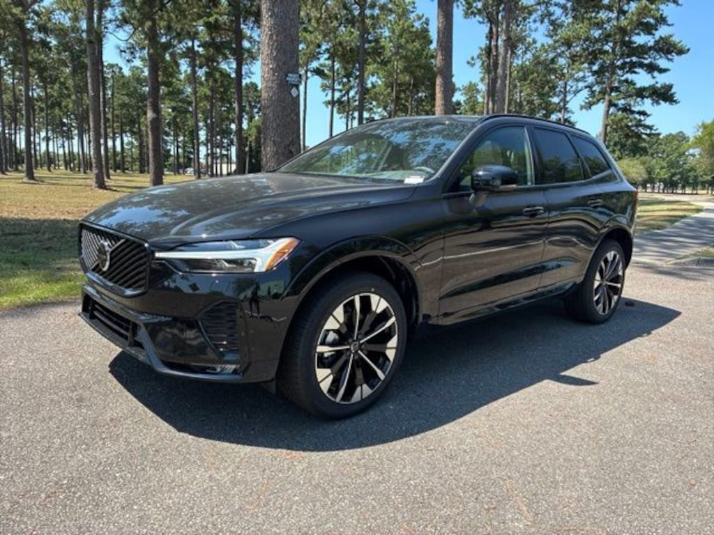 New 2026 Volvo XC60 B5 Plus SUV