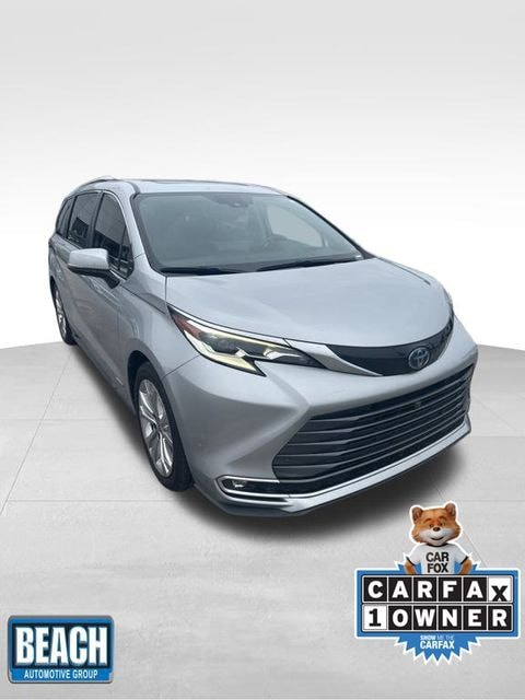 2021 Toyota Sienna Van