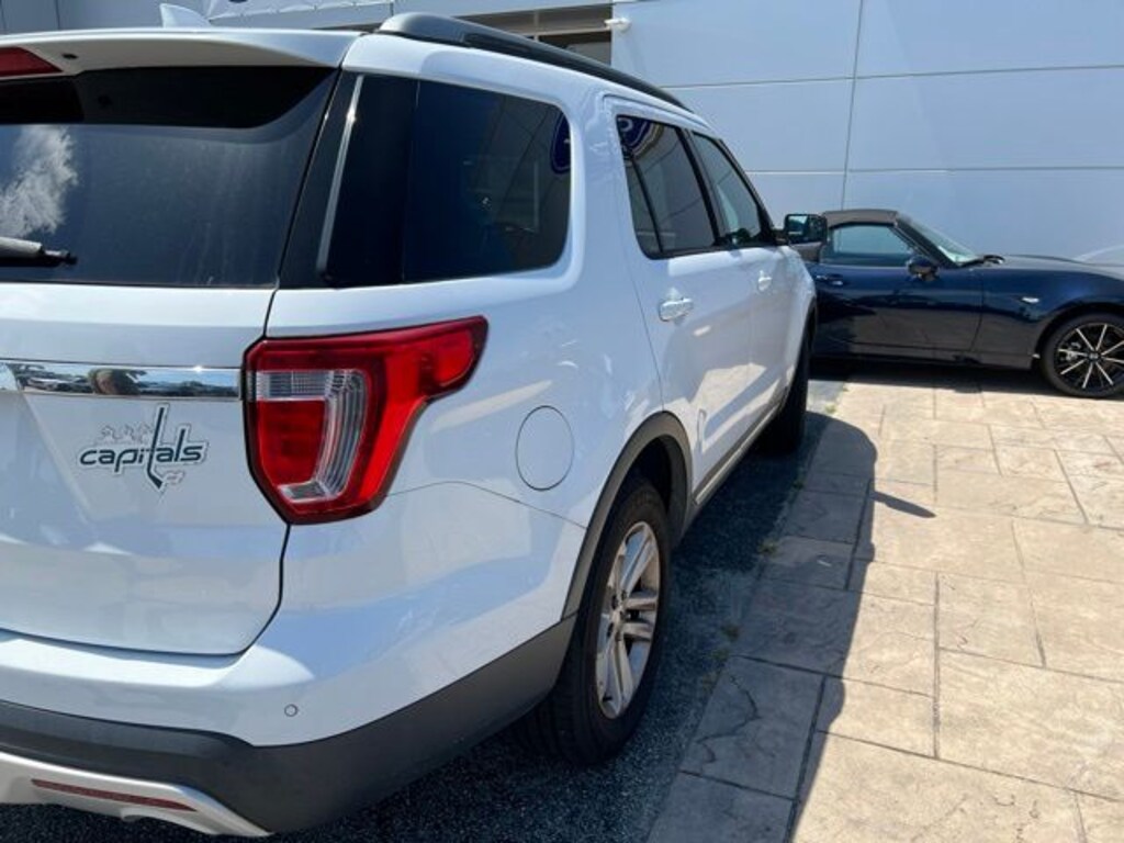 Used 2017 Ford Explorer XLT SUV