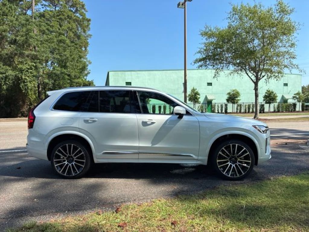 New 2026 Volvo XC90 B6 Plus 7-Seater SUV