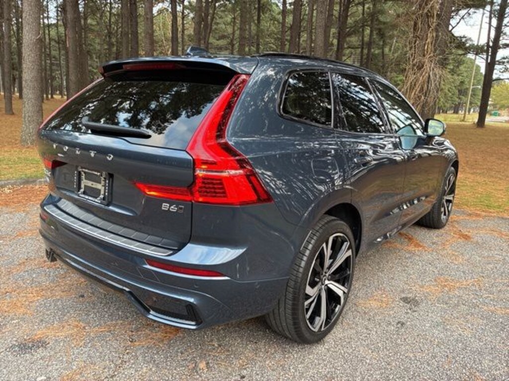 Used 2023 Volvo XC60 B6 AWD Ultimate Dark SUV
