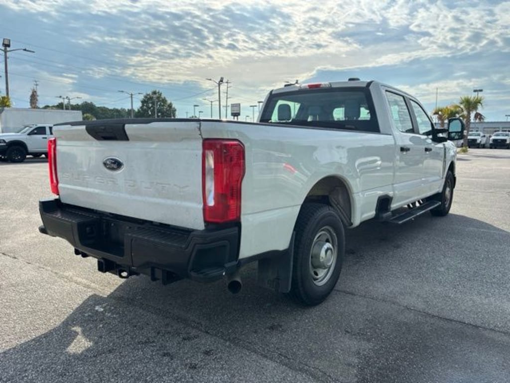 Used 2024 Ford F-350 XL Truck Crew Cab