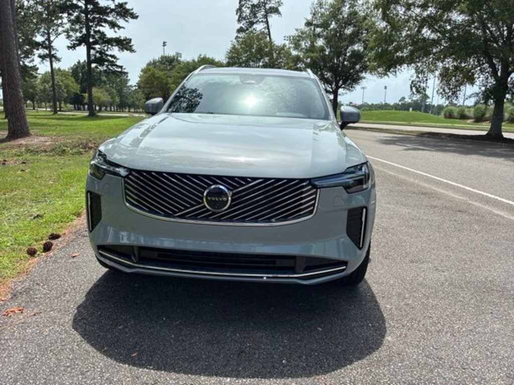 New 2026 Volvo XC90 B6 Plus 7-Seater SUV