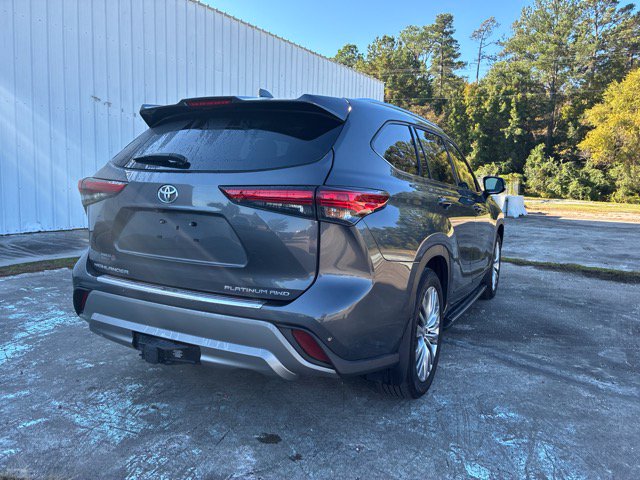 Used 2023 Toyota Highlander Platinum SUV