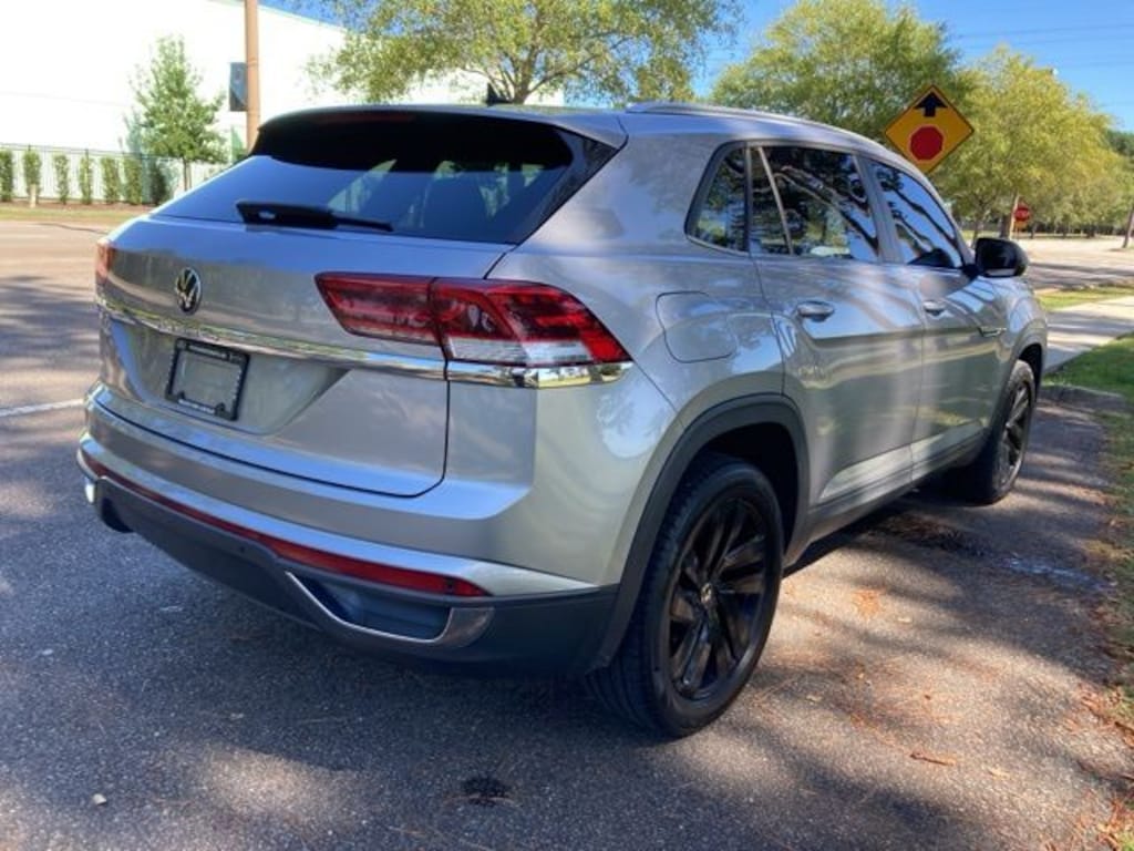 Used 2021 Volkswagen Atlas Cross Sport 2.0T SE w/Technology SUV