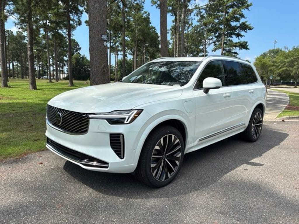 New 2026 Volvo XC90 plug-in hybrid T8 Plus 7-Seater SUV