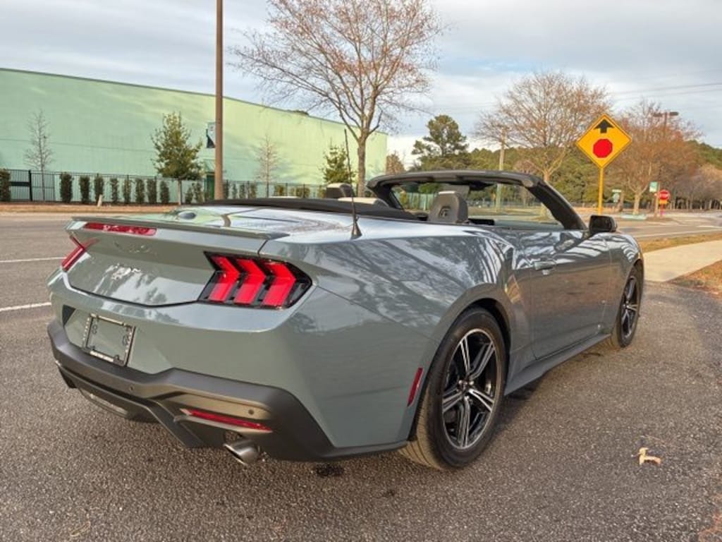 Used 2025 Ford Mustang Convertible