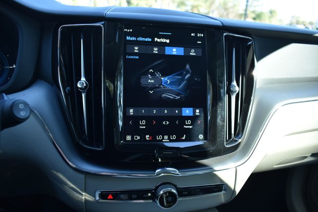 2024 Volvo XC60 Core - Photo 30
