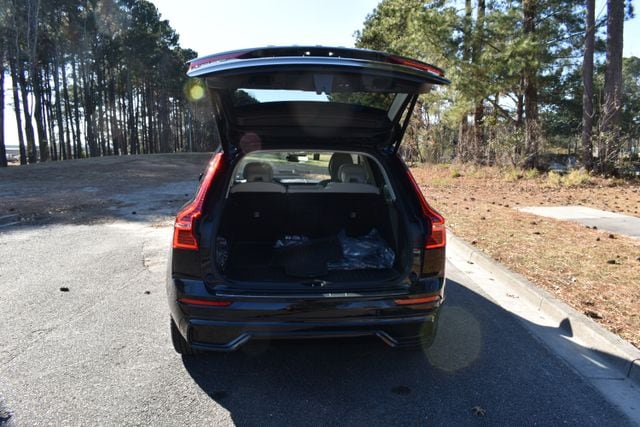 2024 Volvo XC60 Core - Photo 18