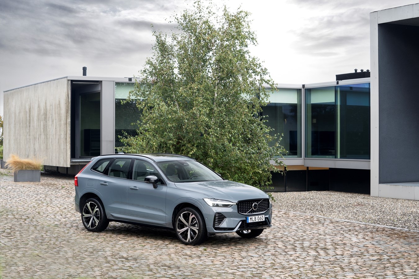 xc60-parked.jpeg