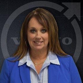 Staff member Lynnette Crow from 2a029718a241