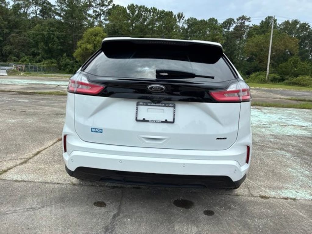 Used 2024 Ford Edge SE SUV