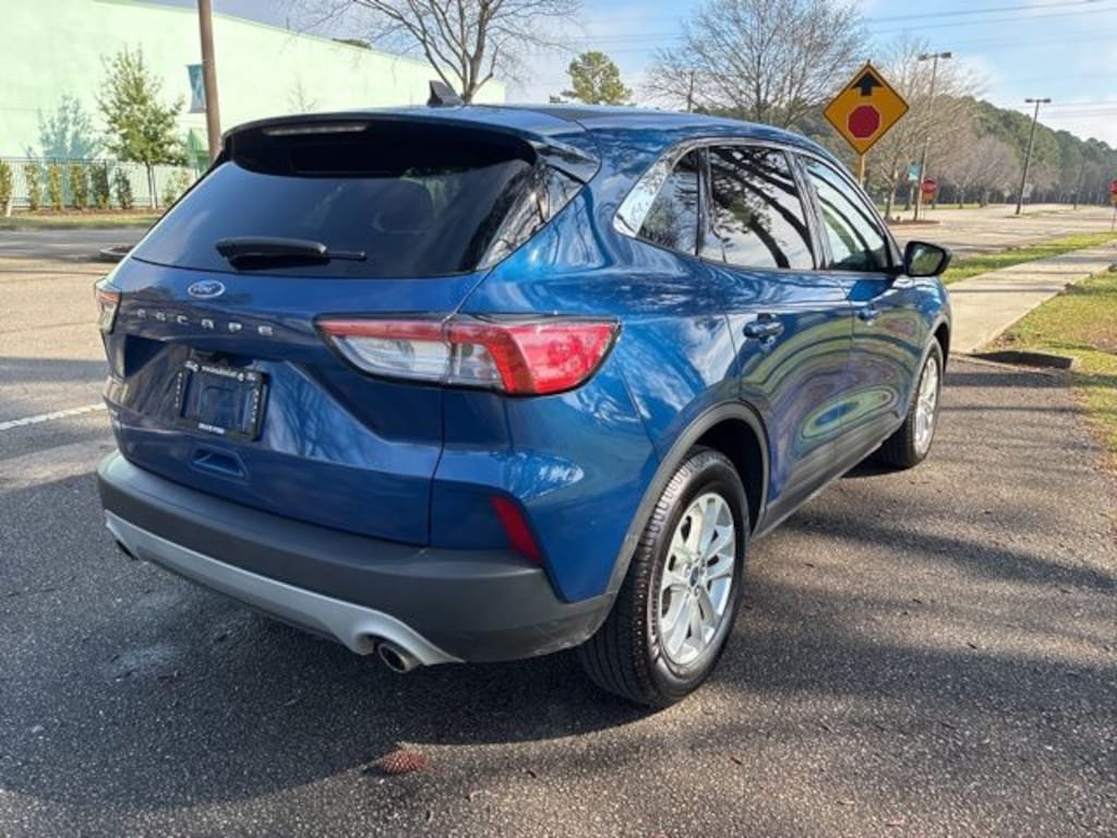Used 2022 Ford Escape SE SUV