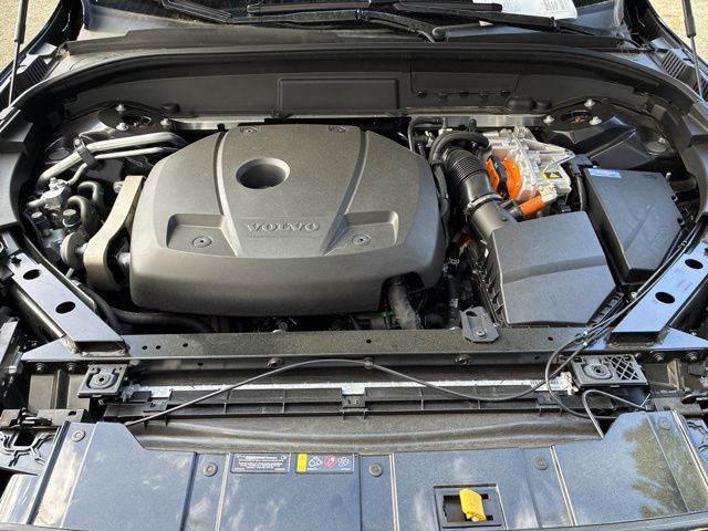 2025 Volvo XC60 Plus - Photo 19