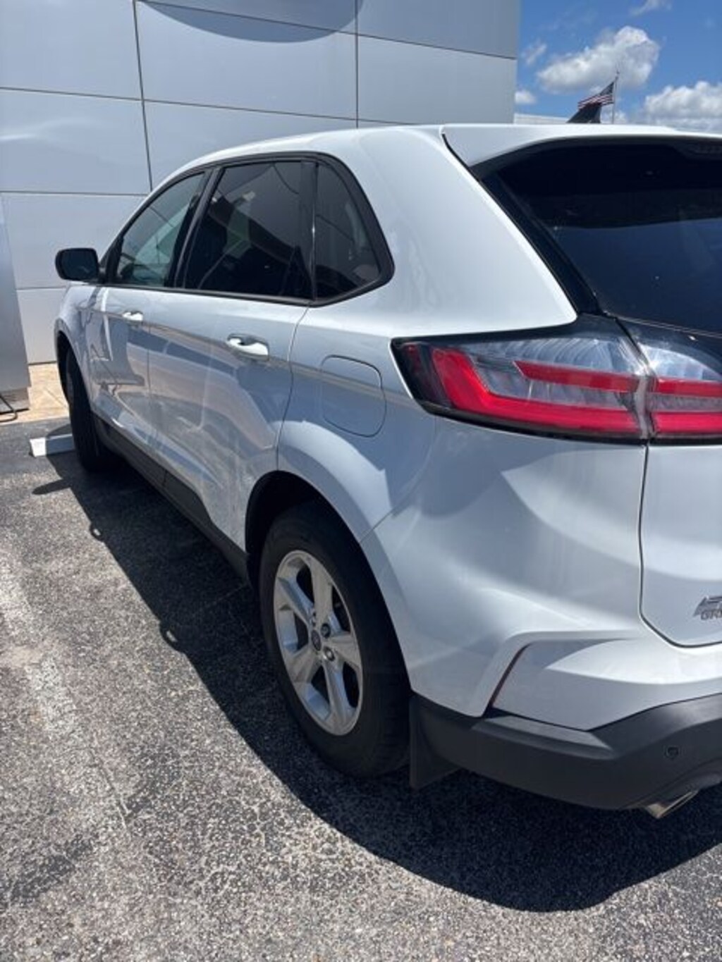 Used 2020 Ford Edge SE SUV