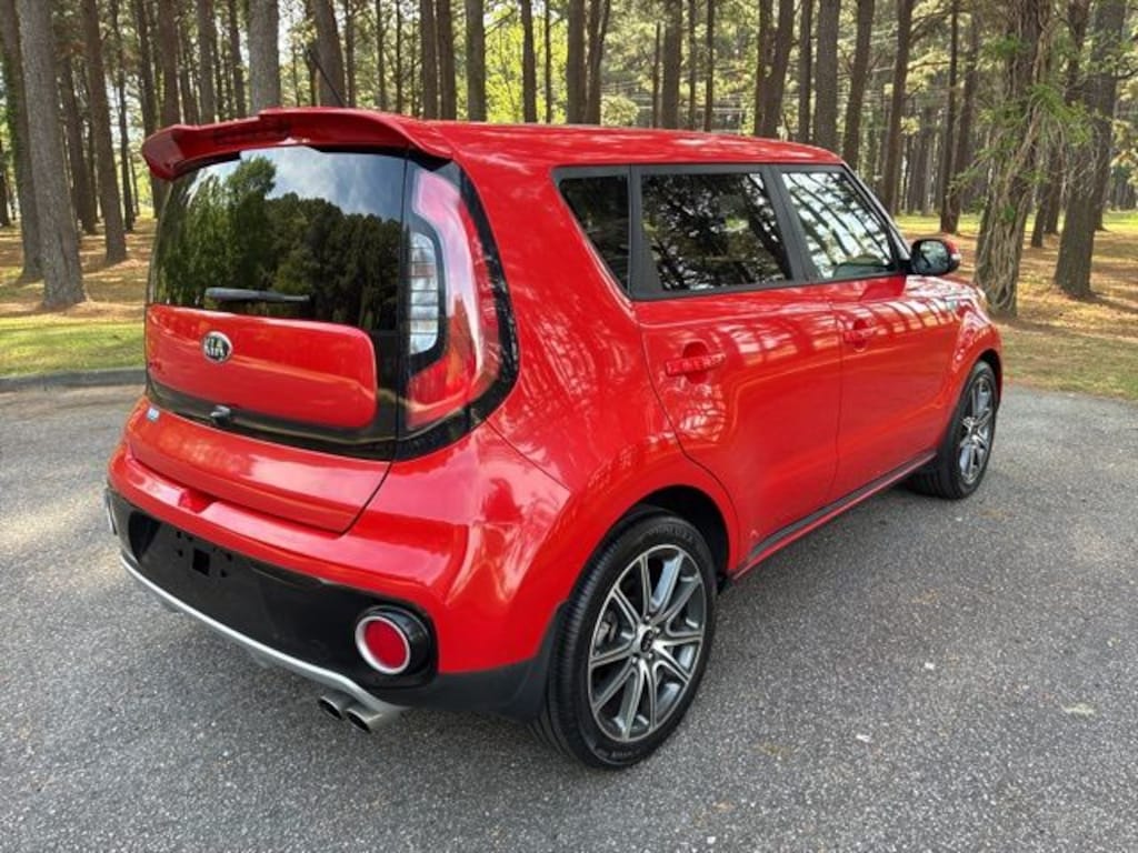 Used 2018 Kia Soul ! Hatchback