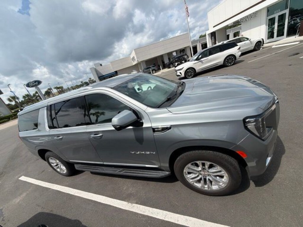 Used 2024 GMC Yukon XL SLT SUV