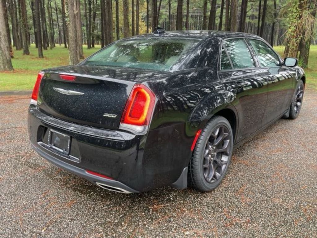 Used 2019 Chrysler 300 Touring Sedan