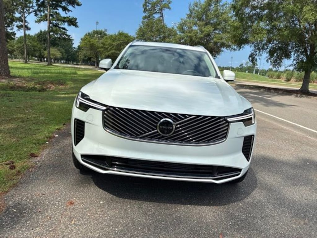 New 2026 Volvo XC90 plug-in hybrid T8 Plus 7-Seater SUV
