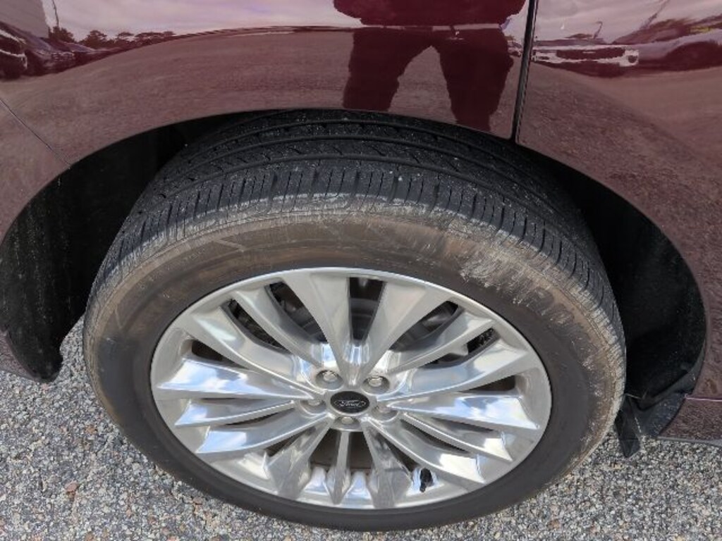 Used 2024 Ford Edge Titanium SUV
