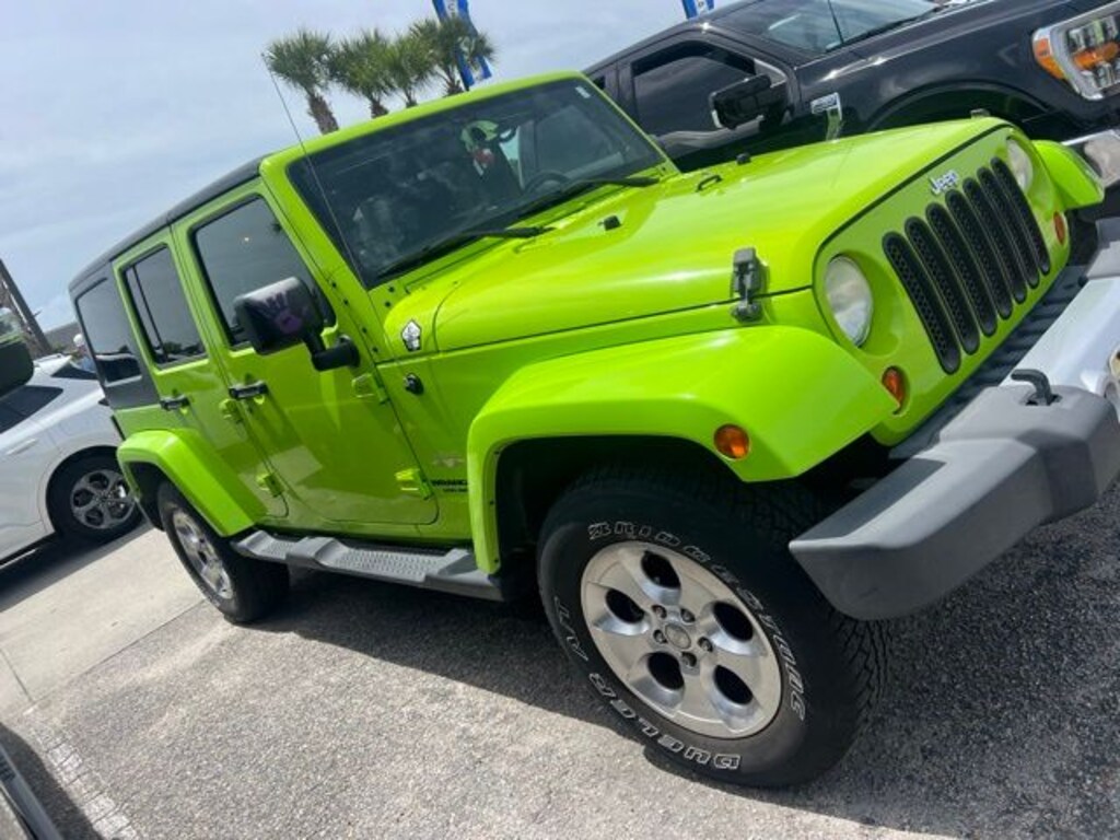 Used 2013 Jeep Wrangler Unlimited Sahara SUV