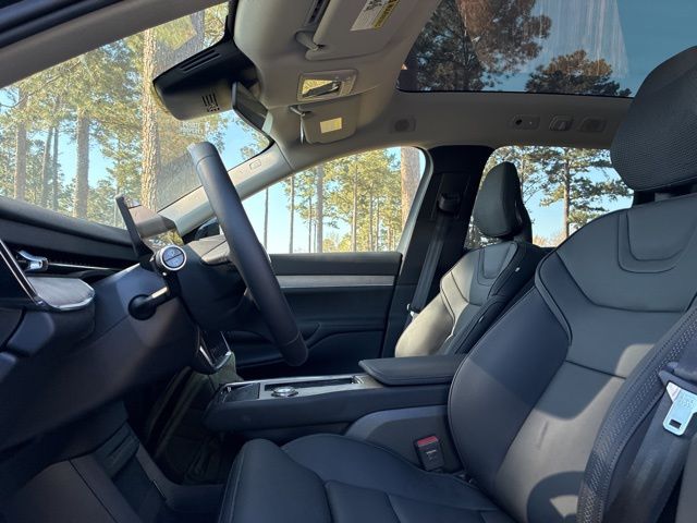 2025 Volvo EX90 Ultra - Photo 21