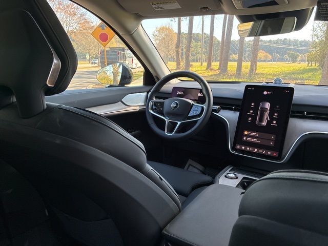 2025 Volvo EX90 Ultra - Photo 25
