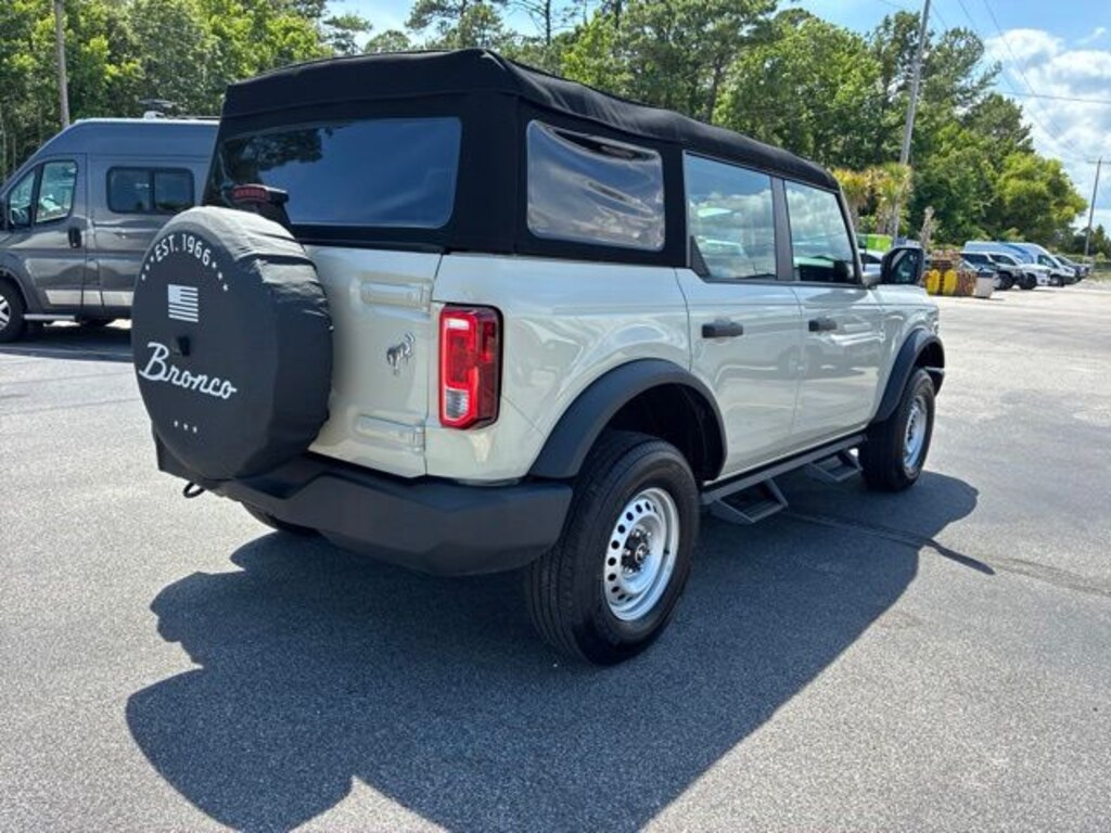 Used 2025 Ford Bronco Base SUV