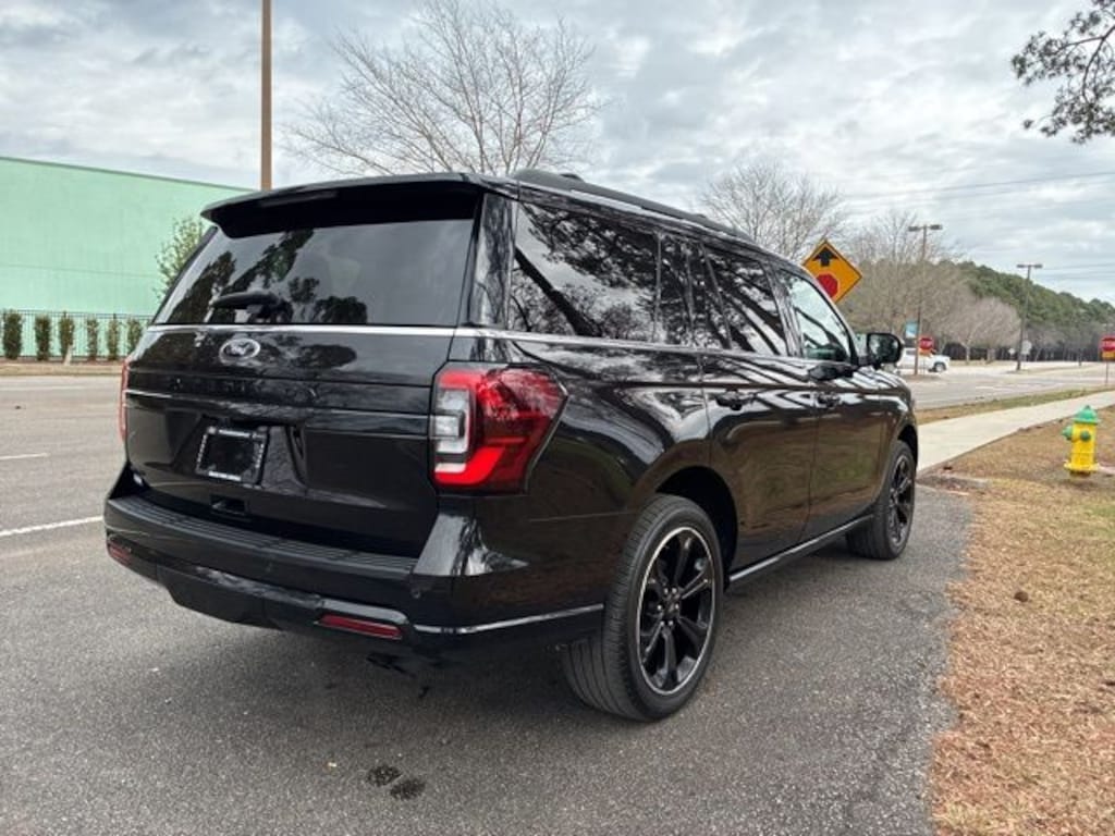 Used 2022 Ford Expedition Limited SUV