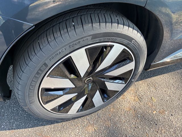 2025 Volvo EX90 Ultra - Photo 16