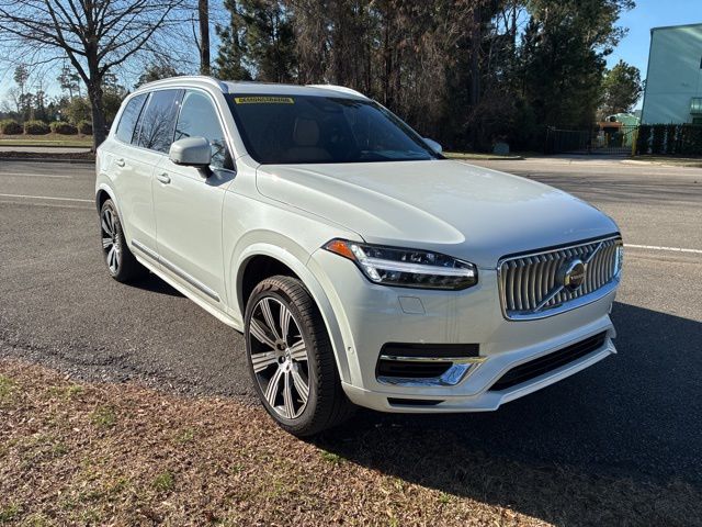 2025 Volvo XC90 Ultra - Photo 2