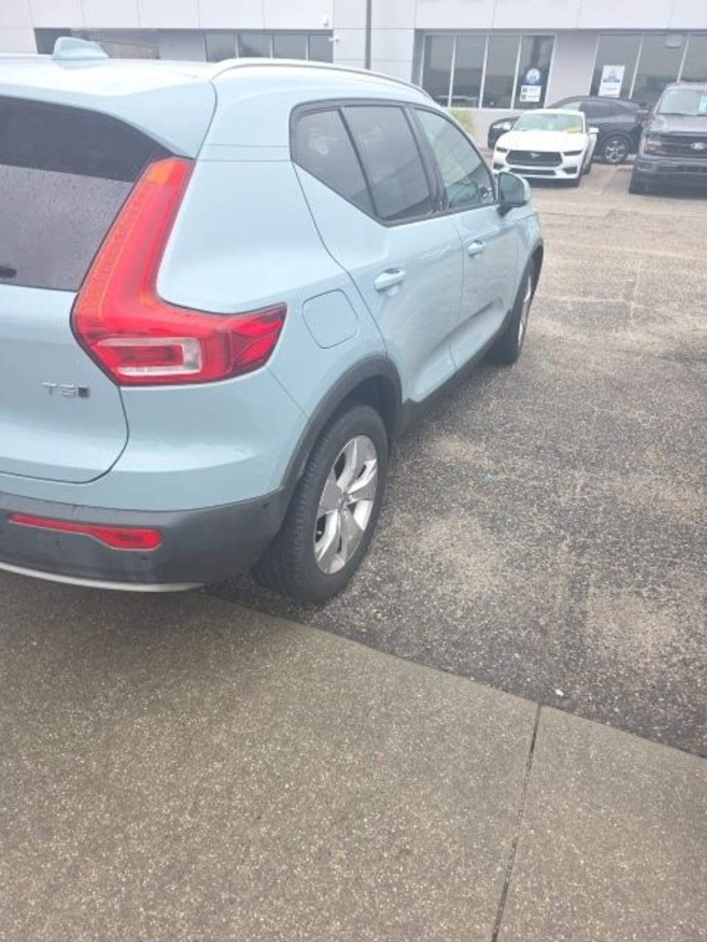 Used 2019 Volvo XC40 T5 Momentum SUV