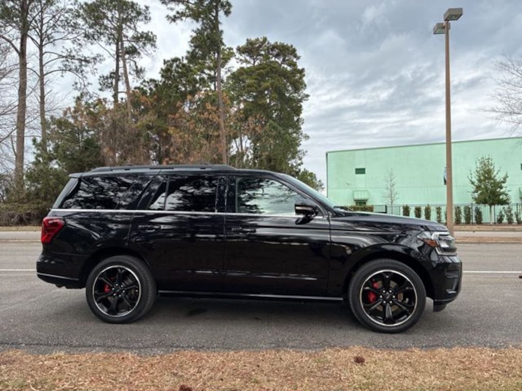 Used 2022 Ford Expedition Limited SUV