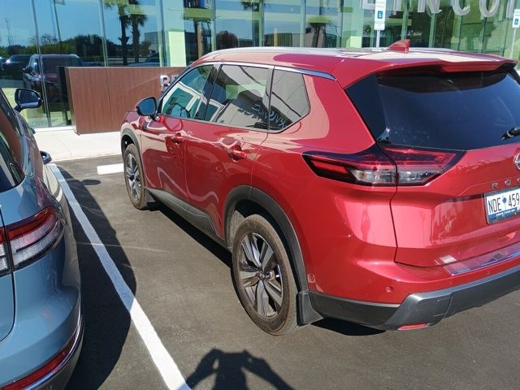 Used 2024 Nissan Rogue SL SUV