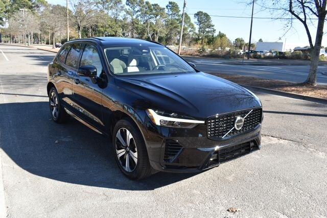 2024 Volvo XC60 plug-in hybrid T8 Core Dark SUV