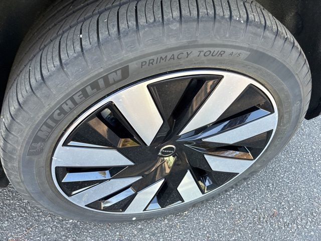 2025 Volvo EX90 Ultra - Photo 13
