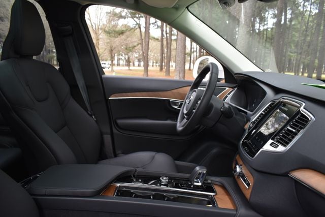 2024 Volvo XC90 Plus - Photo 23