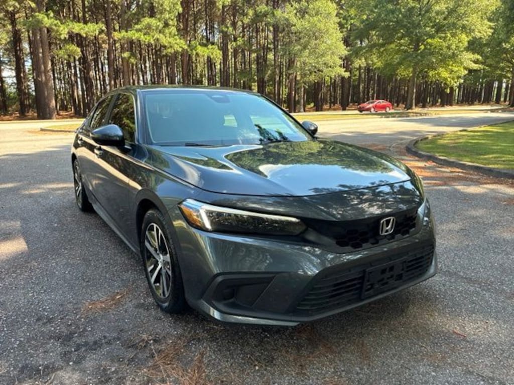 Used 2023 Honda Civic LX Hatchback