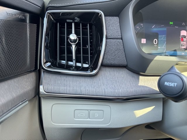 2026 Volvo XC90 Ultra - Photo 26