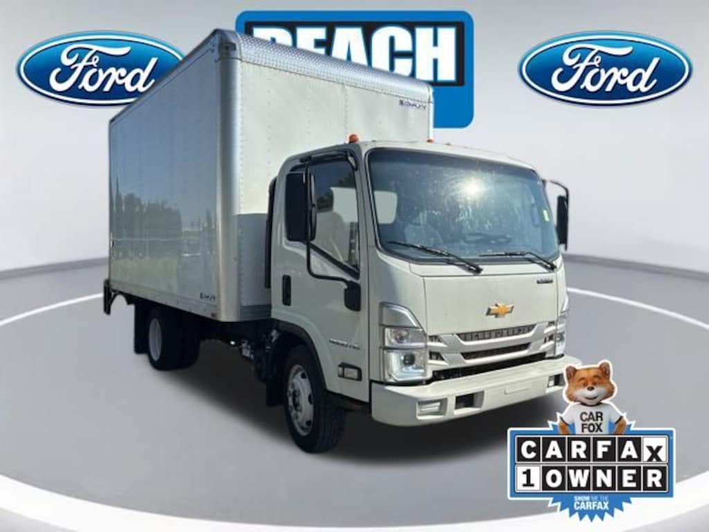 Used 2025 Chevrolet 4500 HG LCF Gas 132.5" Wheelbase Truck Regular Cab